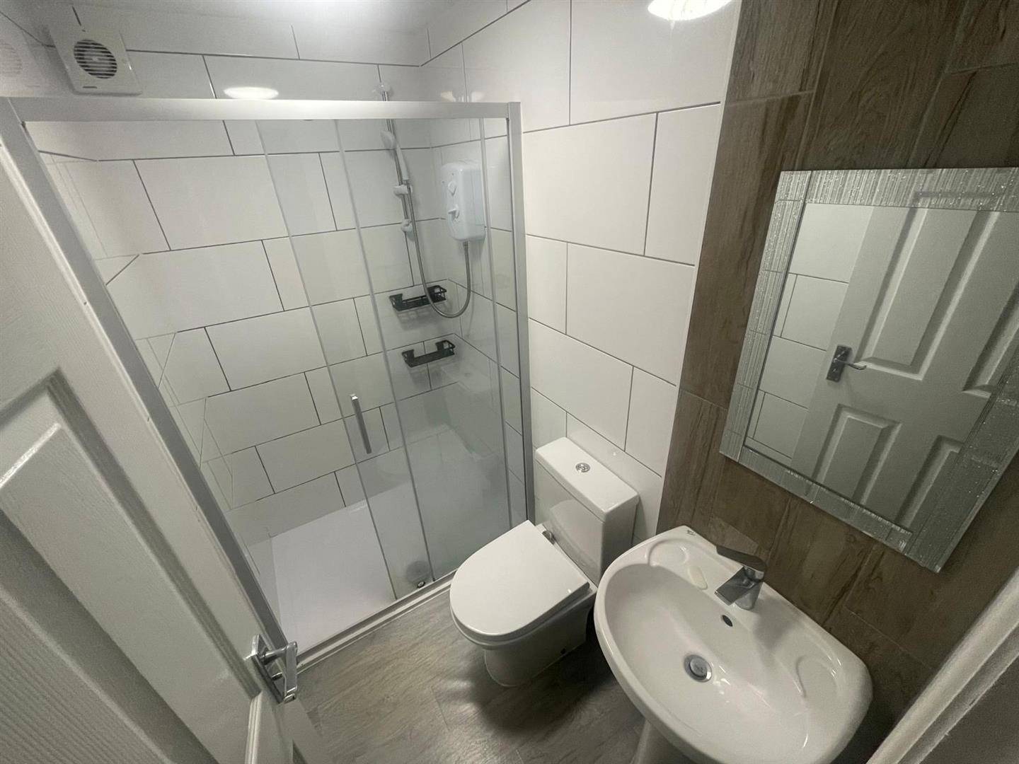 Flat ,, Fishergate Hill, PR1 8DN